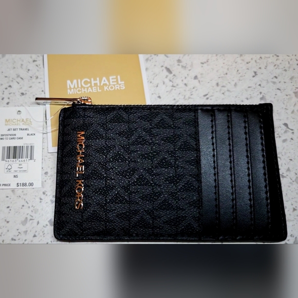 Michael Kors Handbags - New Michael Kors Card Holder Keychain